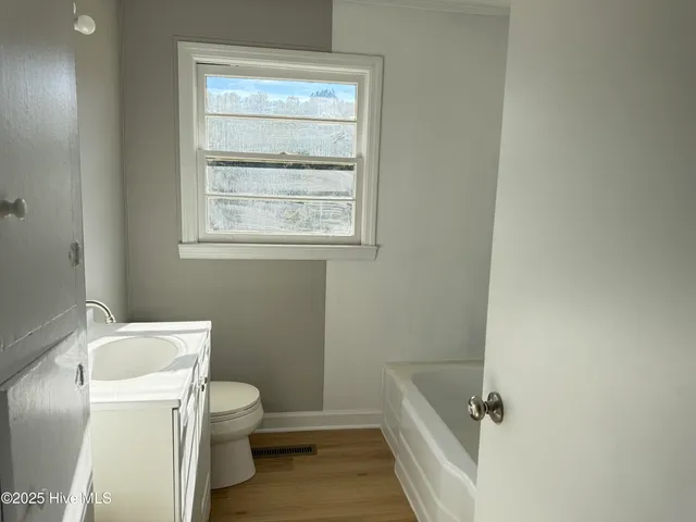 $500,000 | 2023 Highway 211, Eagle Springs, NC 27242