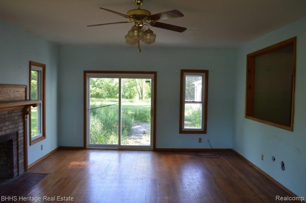 2450 East Coon Lake Road Howell, MI 48843 - Photo 17 of 49 81903 (2).jpg