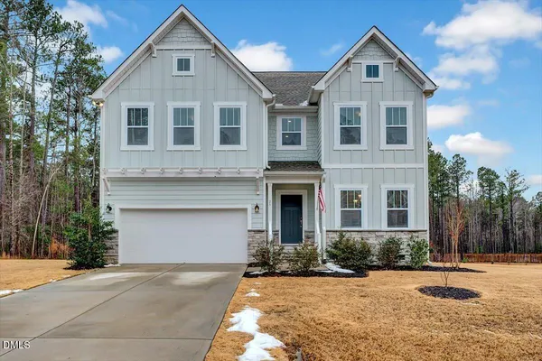 $485,000 | 25 Courrone Court, Willow Spring, NC 27592