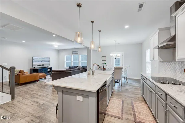 $475,000 | 25 Courrone Court, Willow Spring, NC 27592