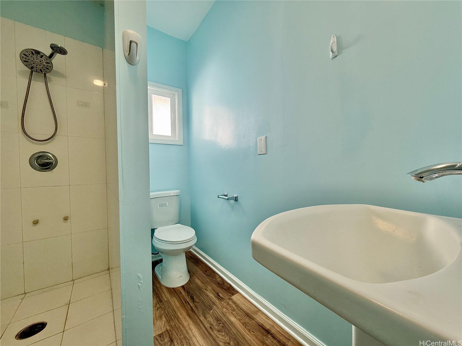 1424 Holelua Place Honolulu, HI 96817 - Photo 23 of 25 Full bathroom with stand alone shower