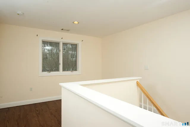 $449,900 | 15 Greenwich Lane, Unit 15, Avon, CT 06001