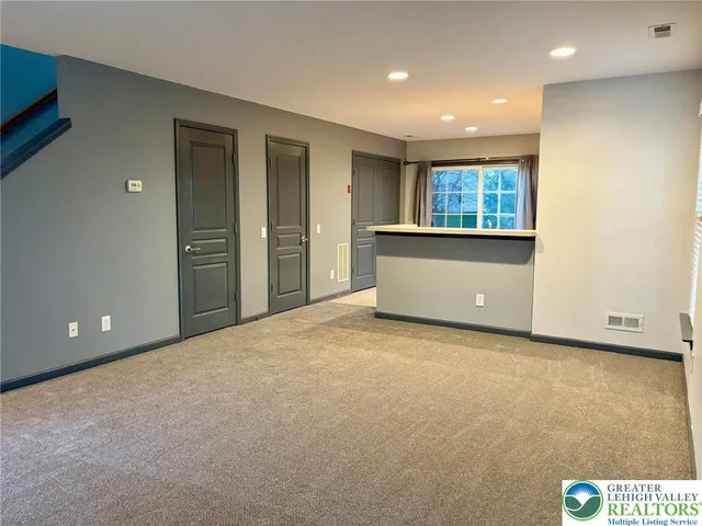 $2,000 | 8432 Cromwell Court, Breinigsville, PA 18031