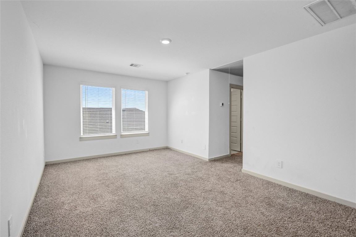 29847 Reagans Ranch Drive Katy, TX 77494 - Photo 22 of 36 an empty room with windows