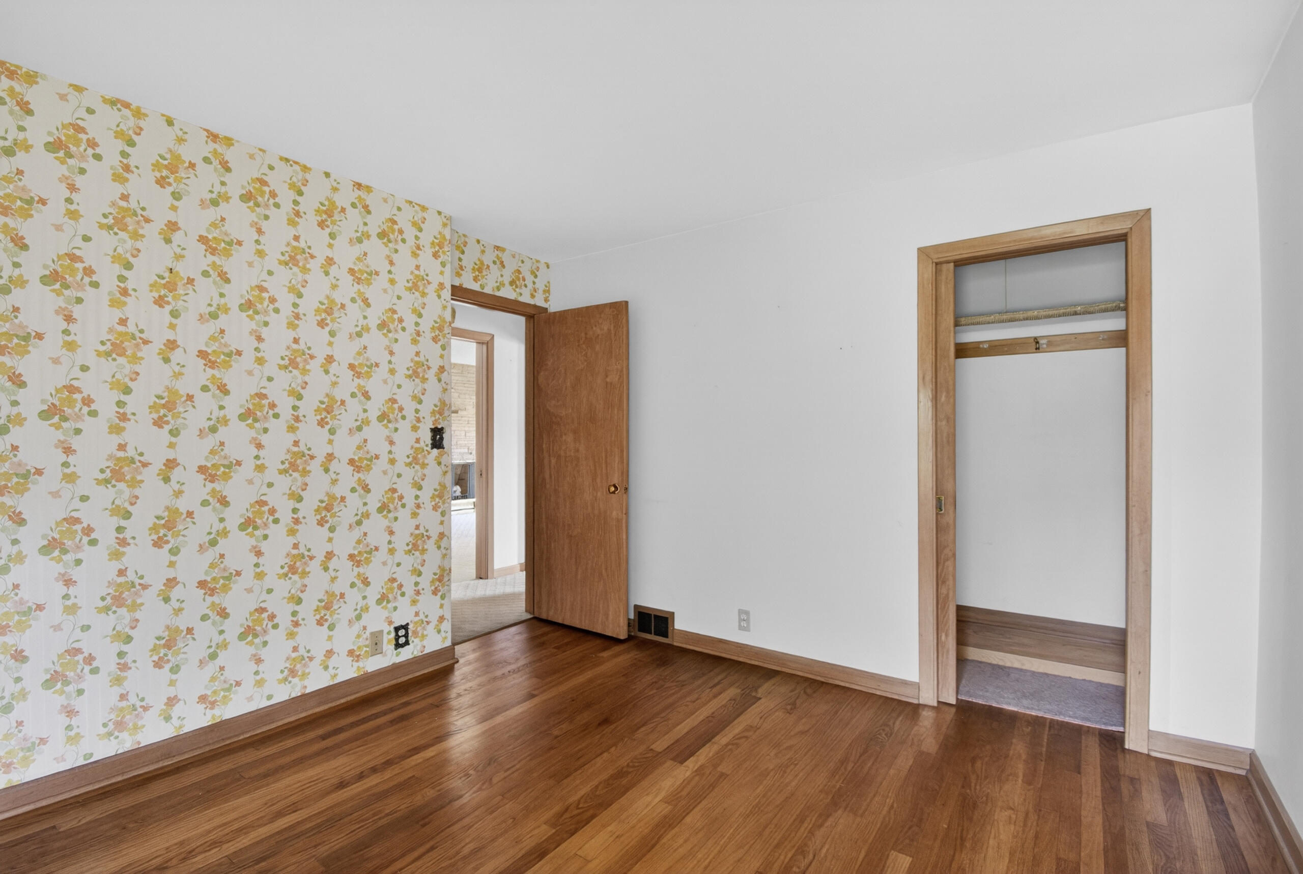 1112 Kentucky Street Racine, WI 53405 - Photo 23 of 29 029_DSC_4229