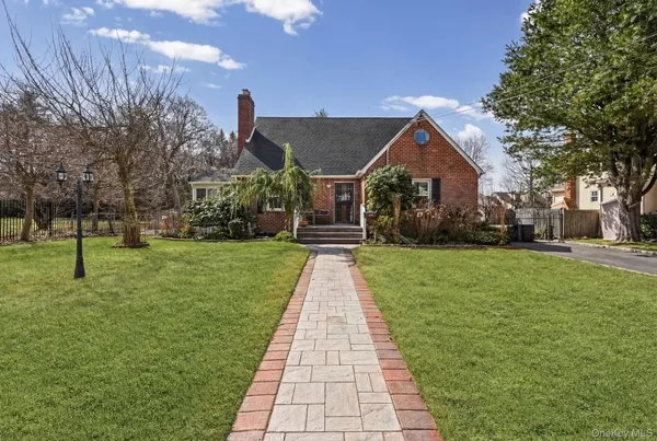 $675,000 | 544 Birch Street, West Hempstead, NY 11552