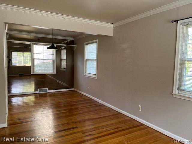 695 Graefield Court Birmingham, MI 48009 - Photo 3 of 14
