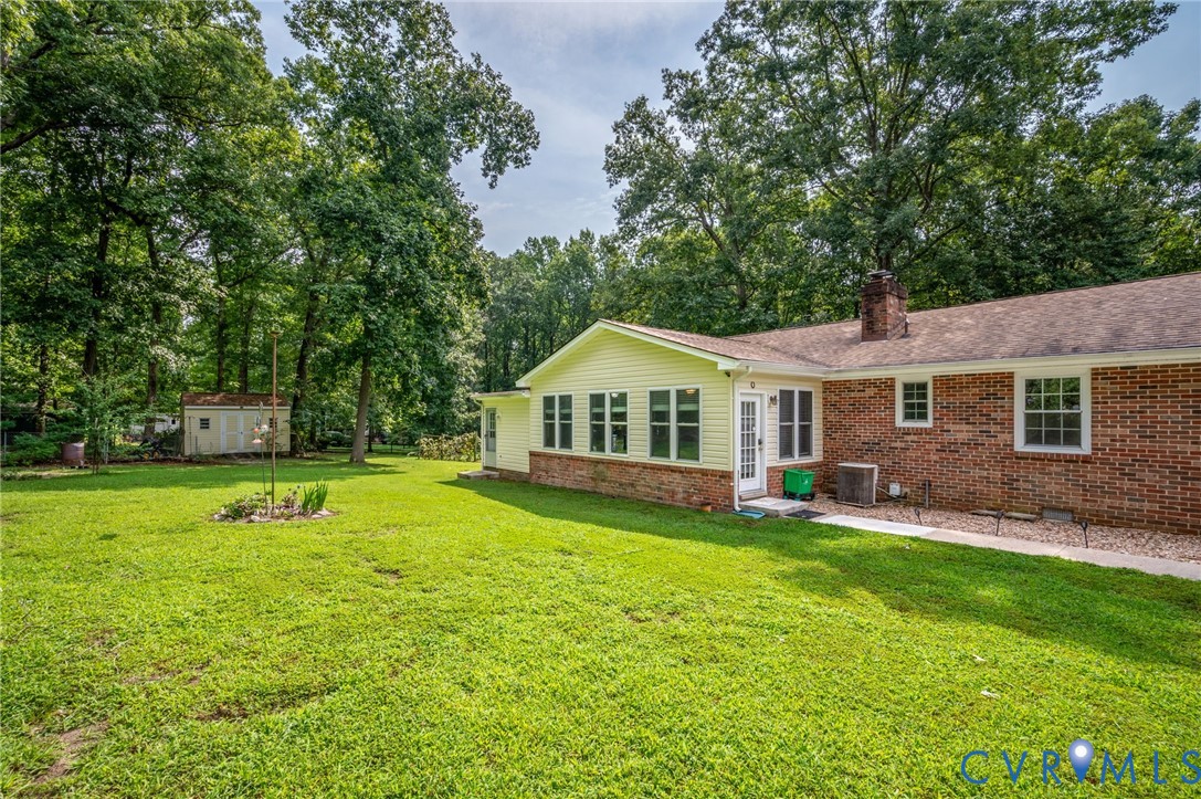 13703 Happy Hill Road Chester, VA 23831 - Photo 9 of 39 Gallery Image 9