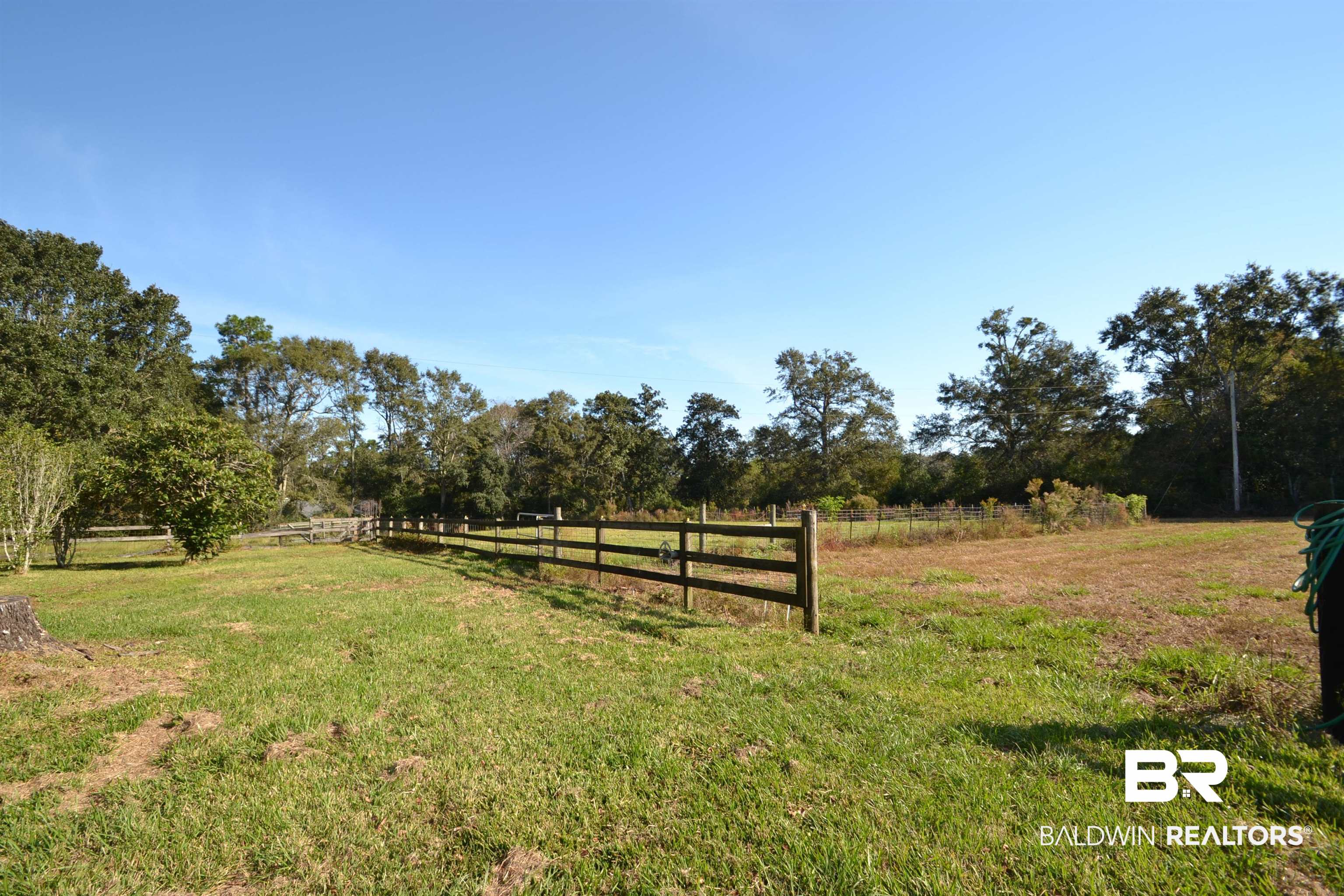 29391 Greek Lane Loxley, AL 36551 - Photo 8 of 38