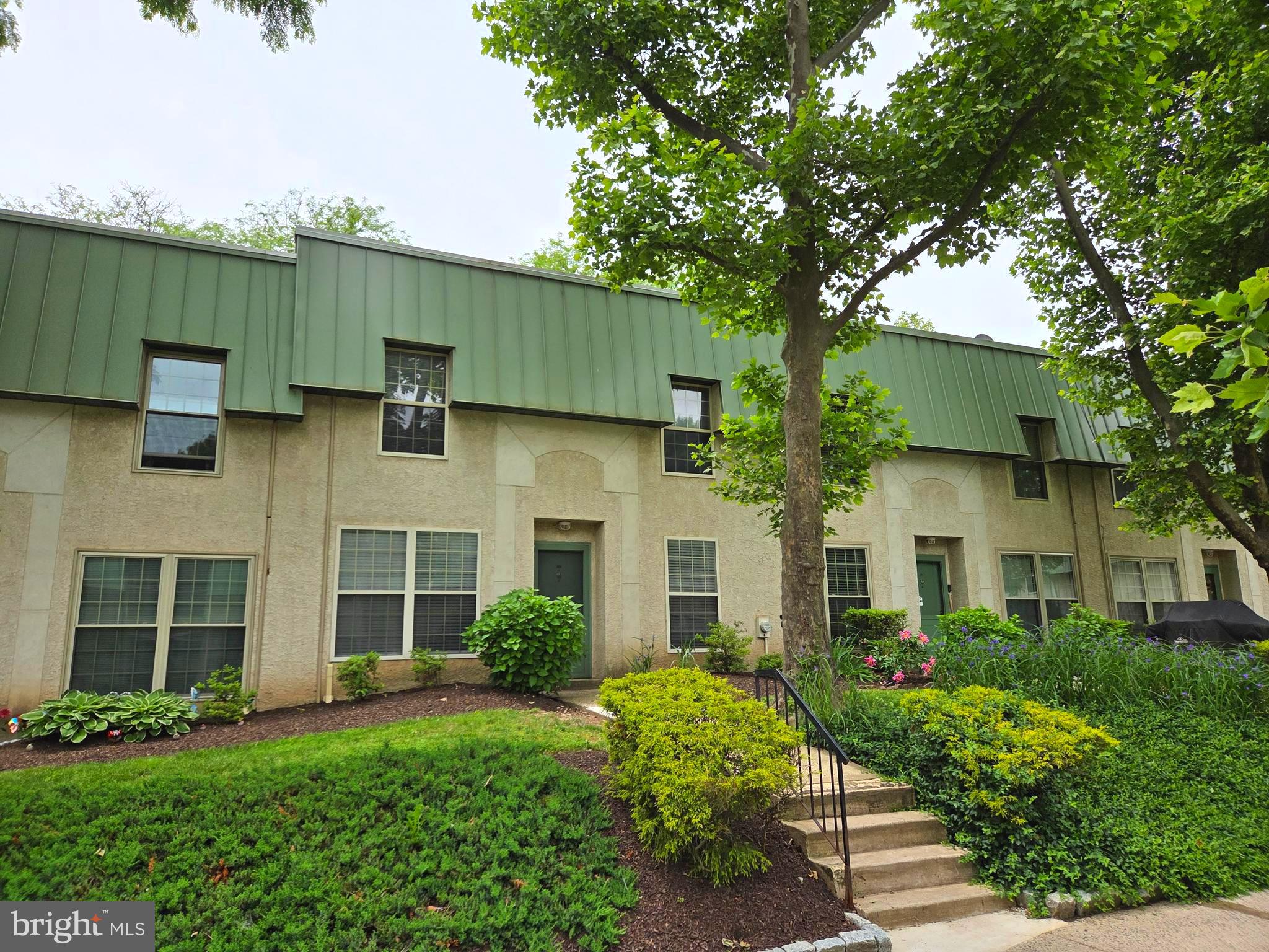 441 Tomlinson Road, Unit F12 Philadelphia, PA 19116 - Photo 1 of 26