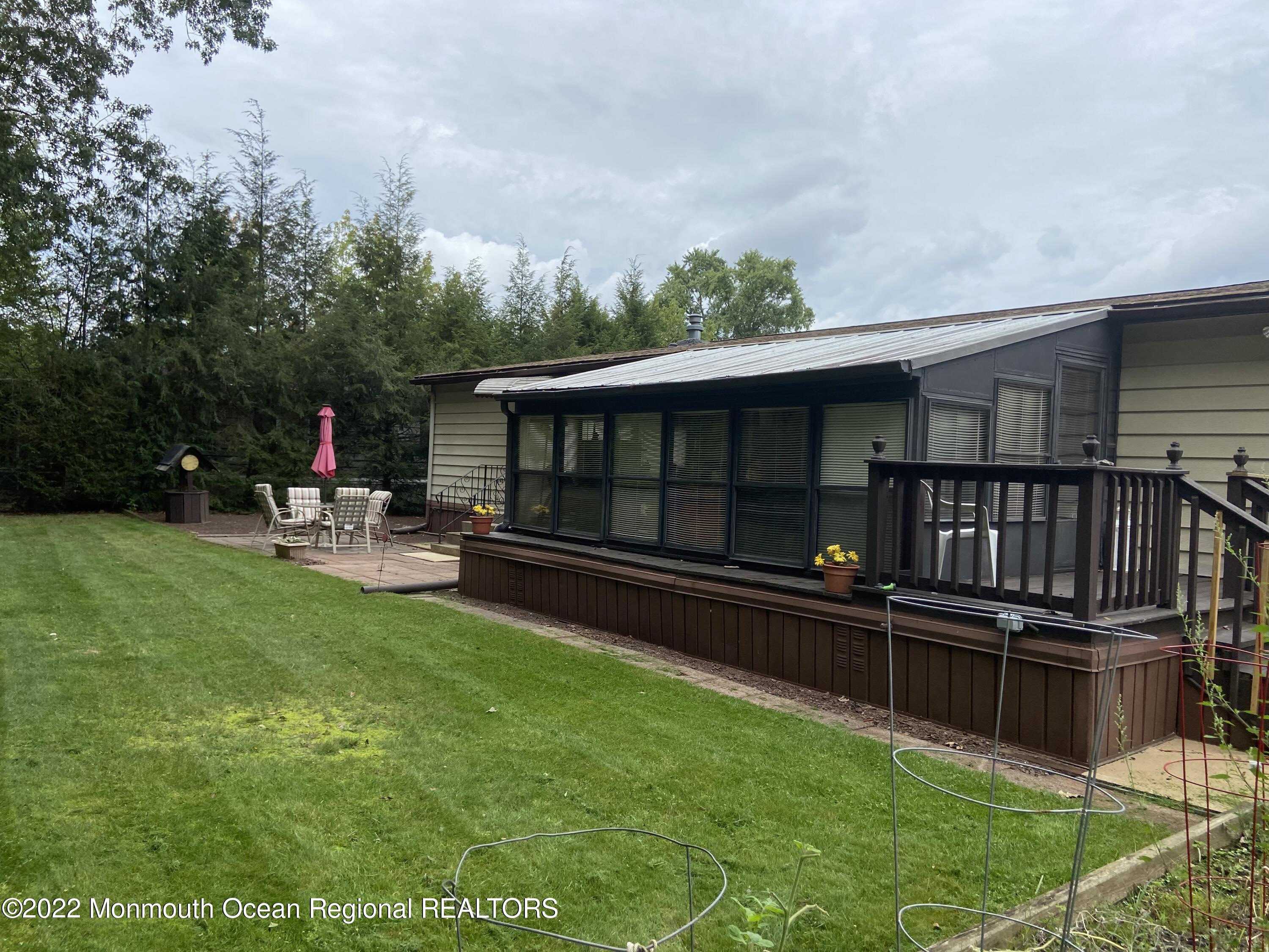 122 Douglas Drive Jackson, NJ 08527 - Photo 6 of 54 IMG_1361