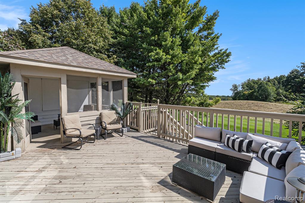 6847 Oakhurst Ridge Road Clarkston, MI 48348 - Photo 29 of 43 Gallery Image 29