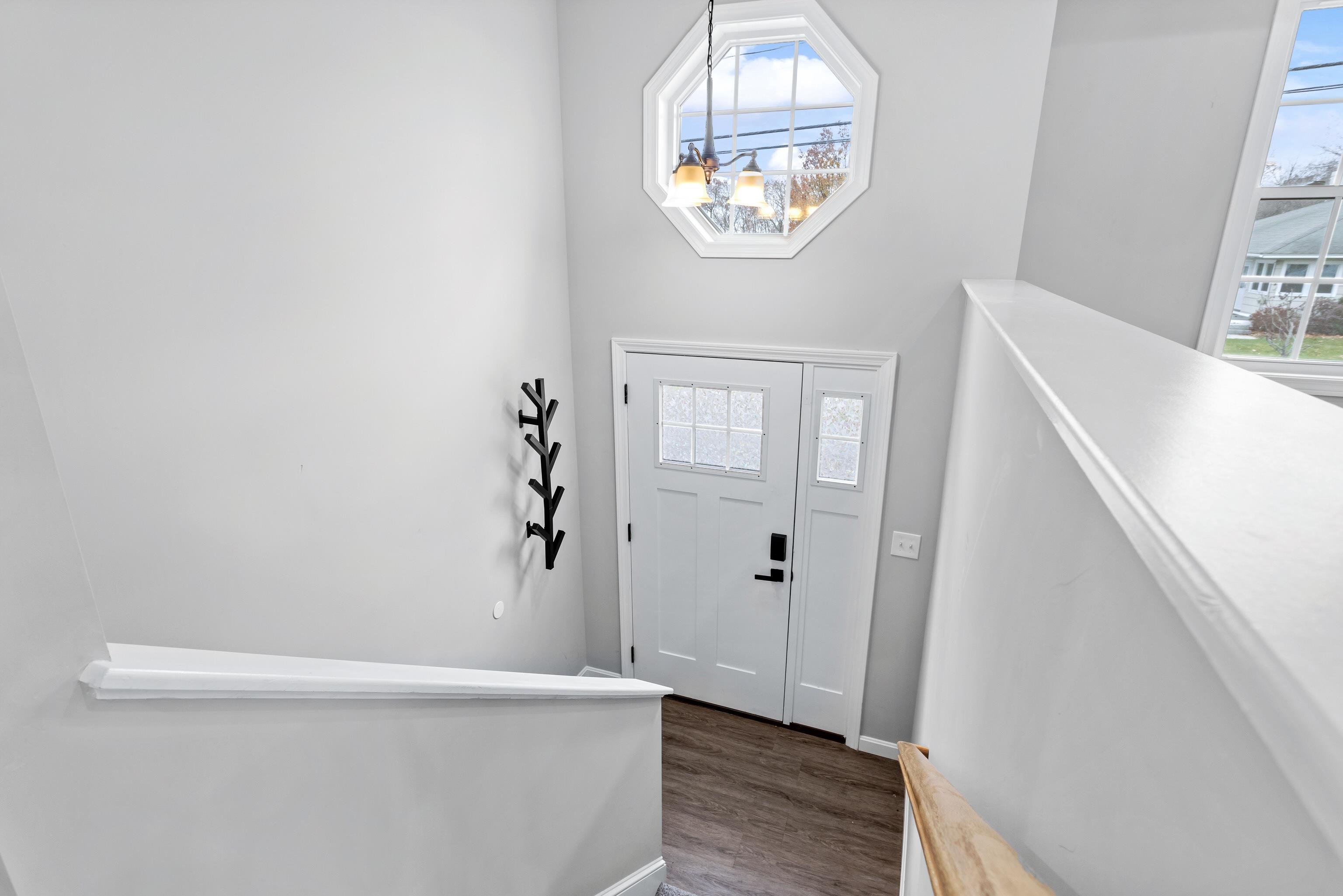 75 West Haven Road Manchester, NH 03104 - Photo 13 of 50