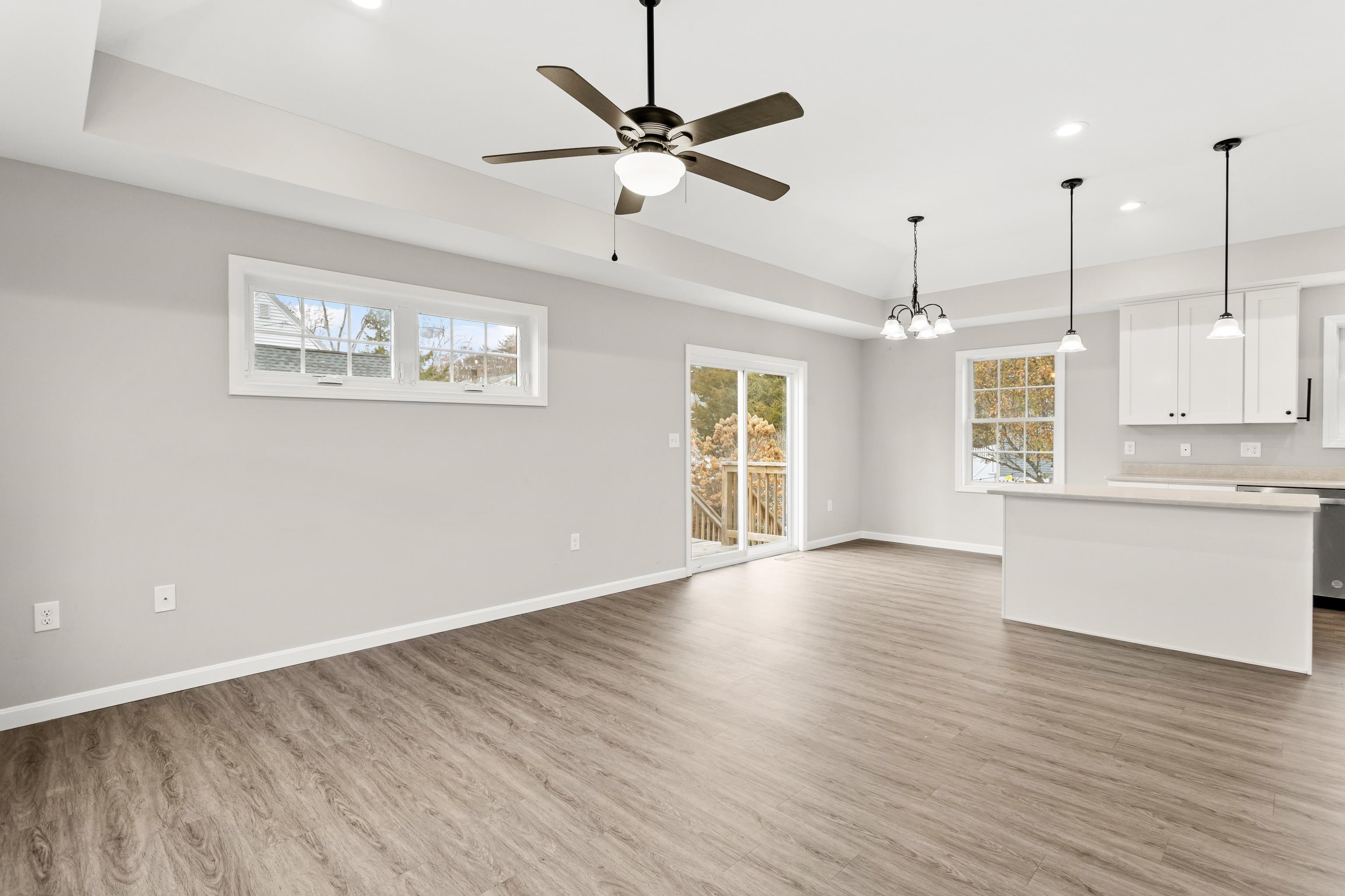 75 West Haven Road Manchester, NH 03104 - Photo 17 of 50