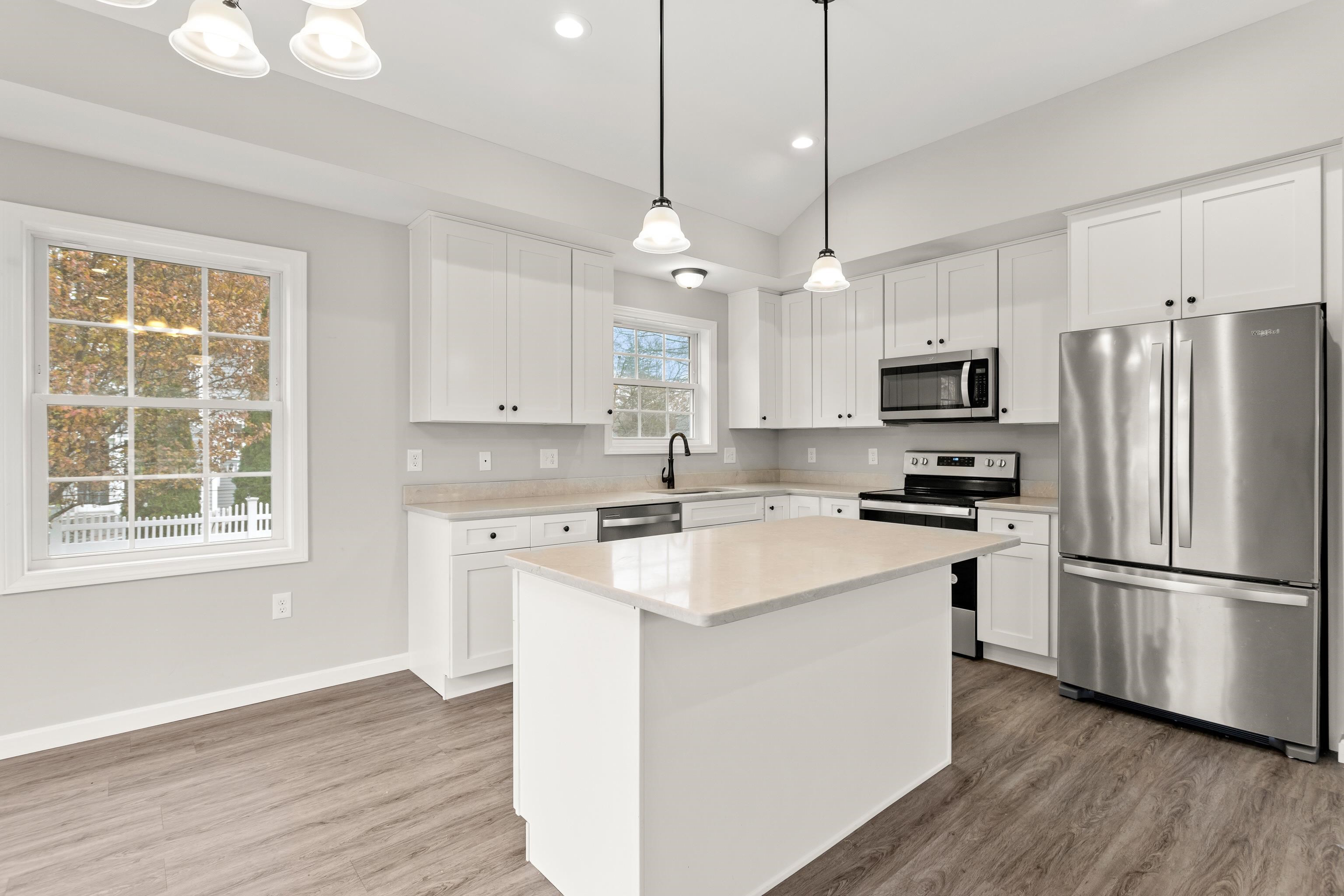 75 West Haven Road Manchester, NH 03104 - Photo 20 of 50