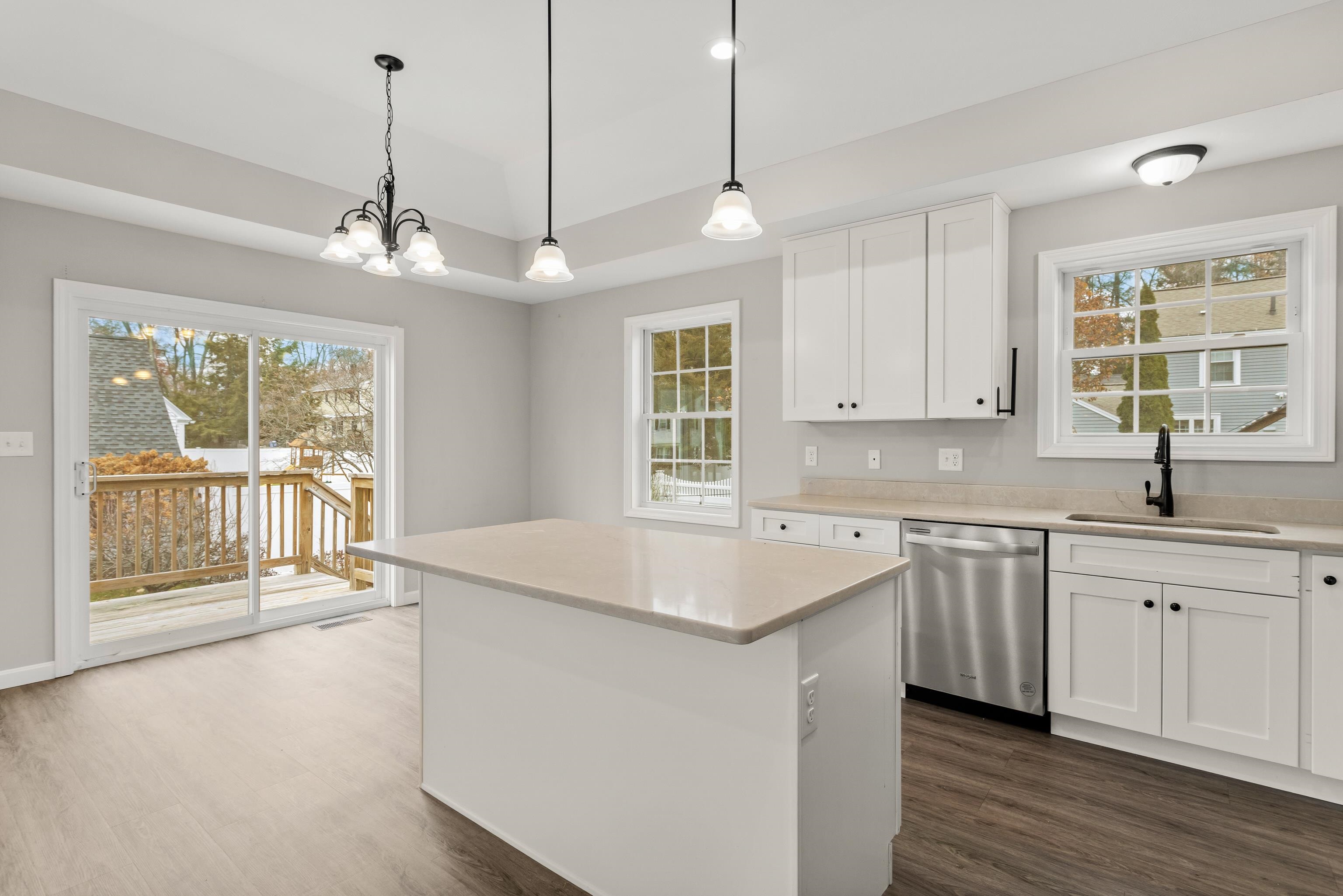 75 West Haven Road Manchester, NH 03104 - Photo 21 of 50