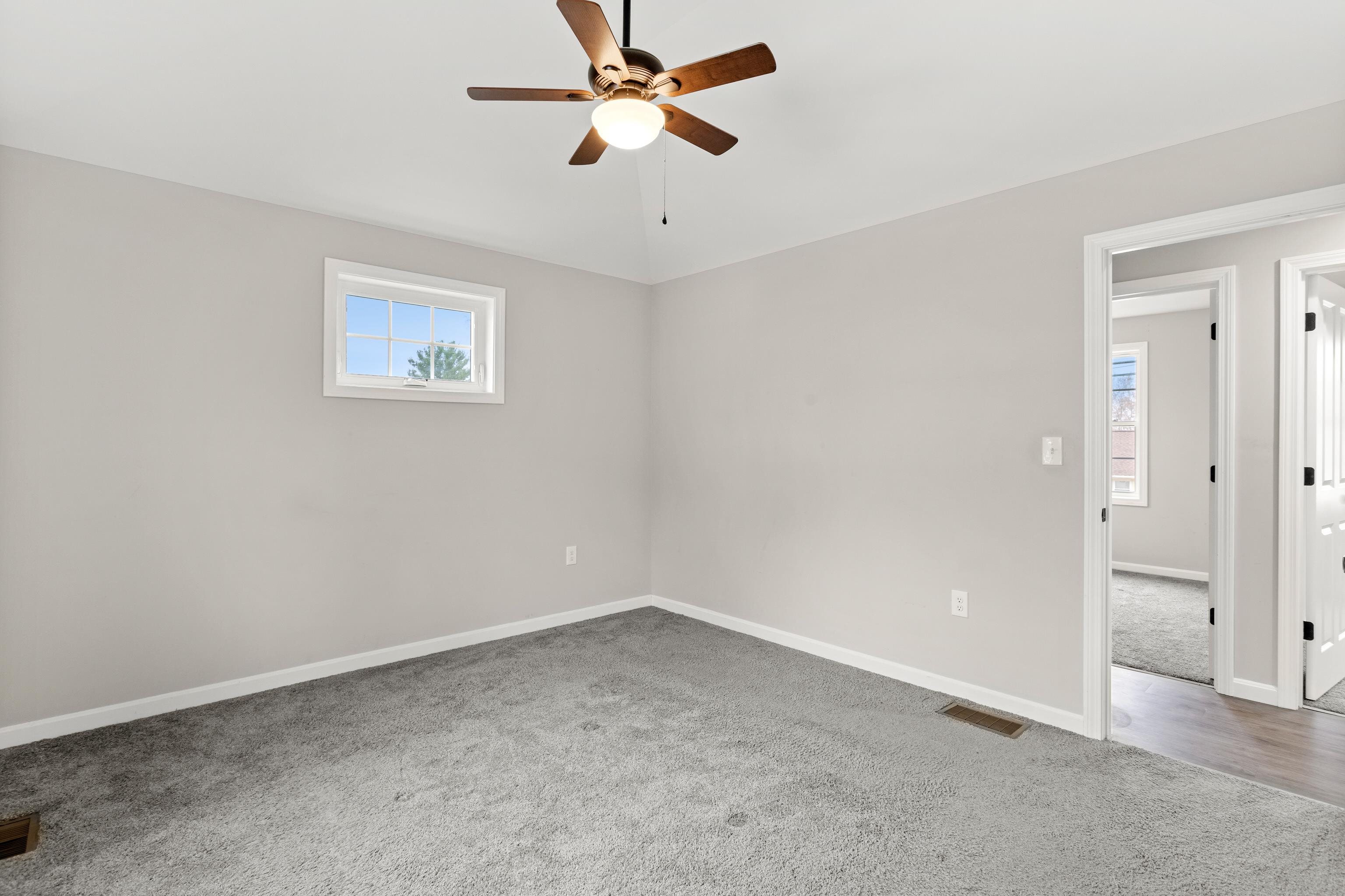 75 West Haven Road Manchester, NH 03104 - Photo 31 of 50