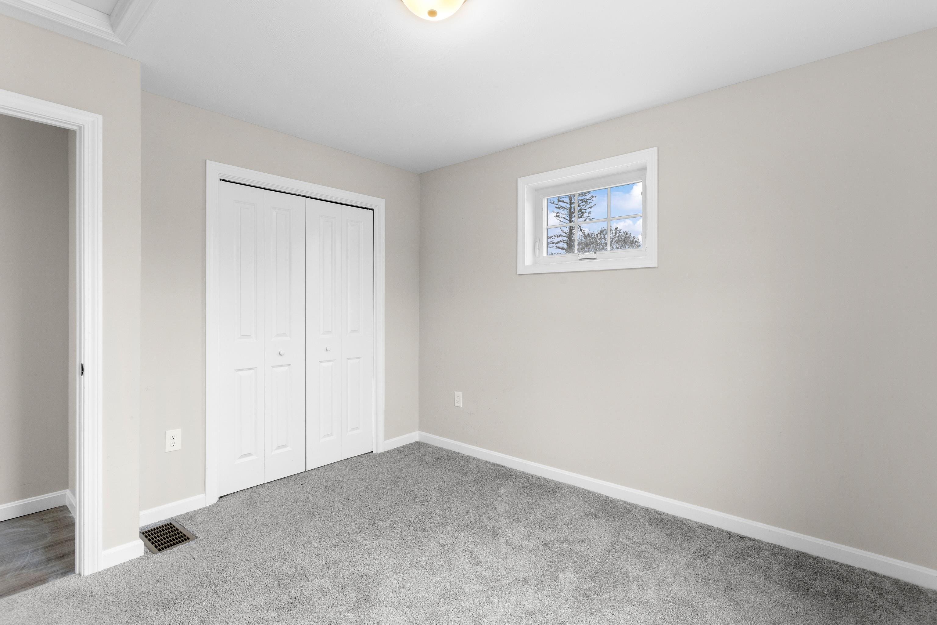 75 West Haven Road Manchester, NH 03104 - Photo 36 of 50