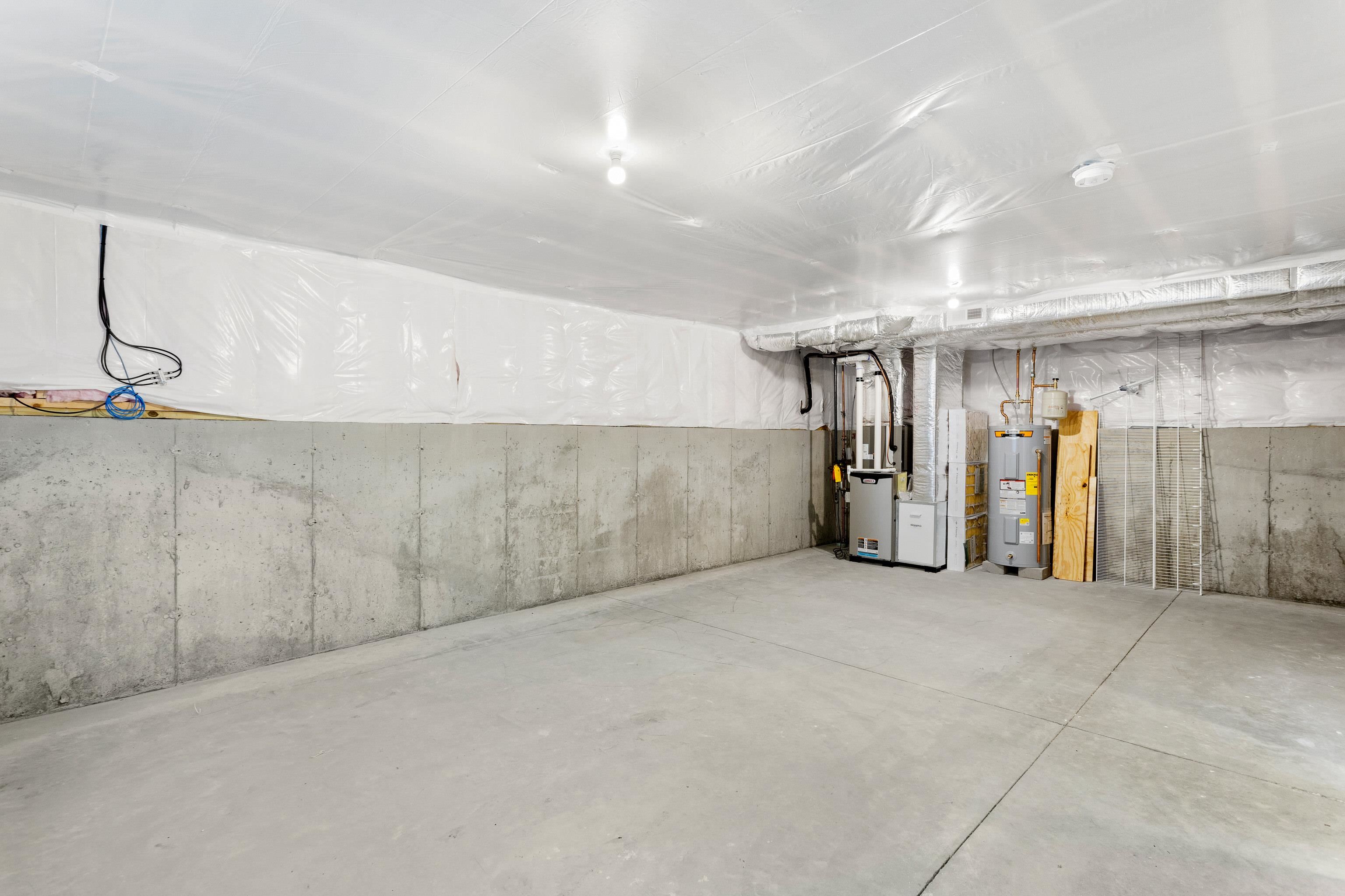 75 West Haven Road Manchester, NH 03104 - Photo 45 of 50