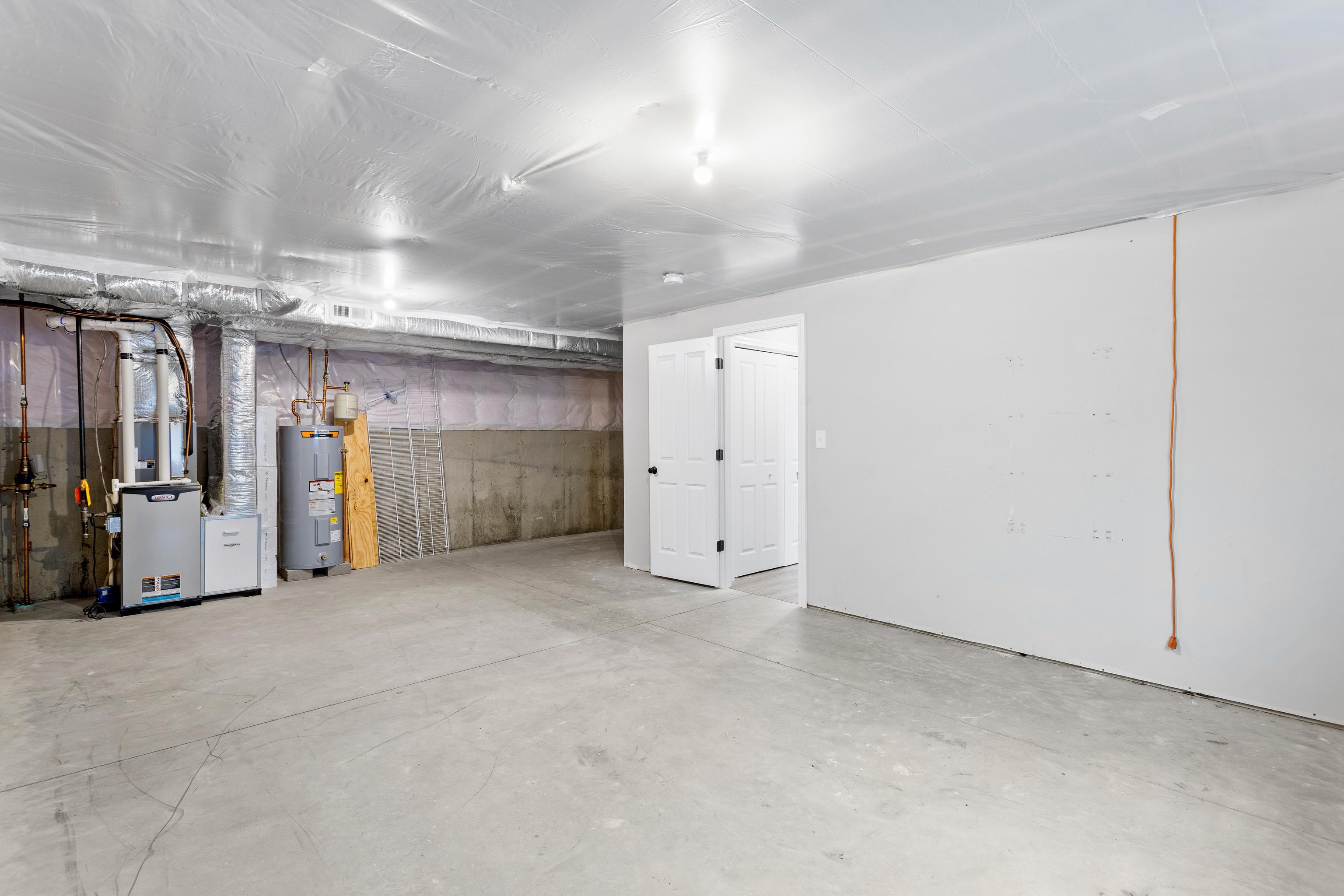 75 West Haven Road Manchester, NH 03104 - Photo 46 of 50
