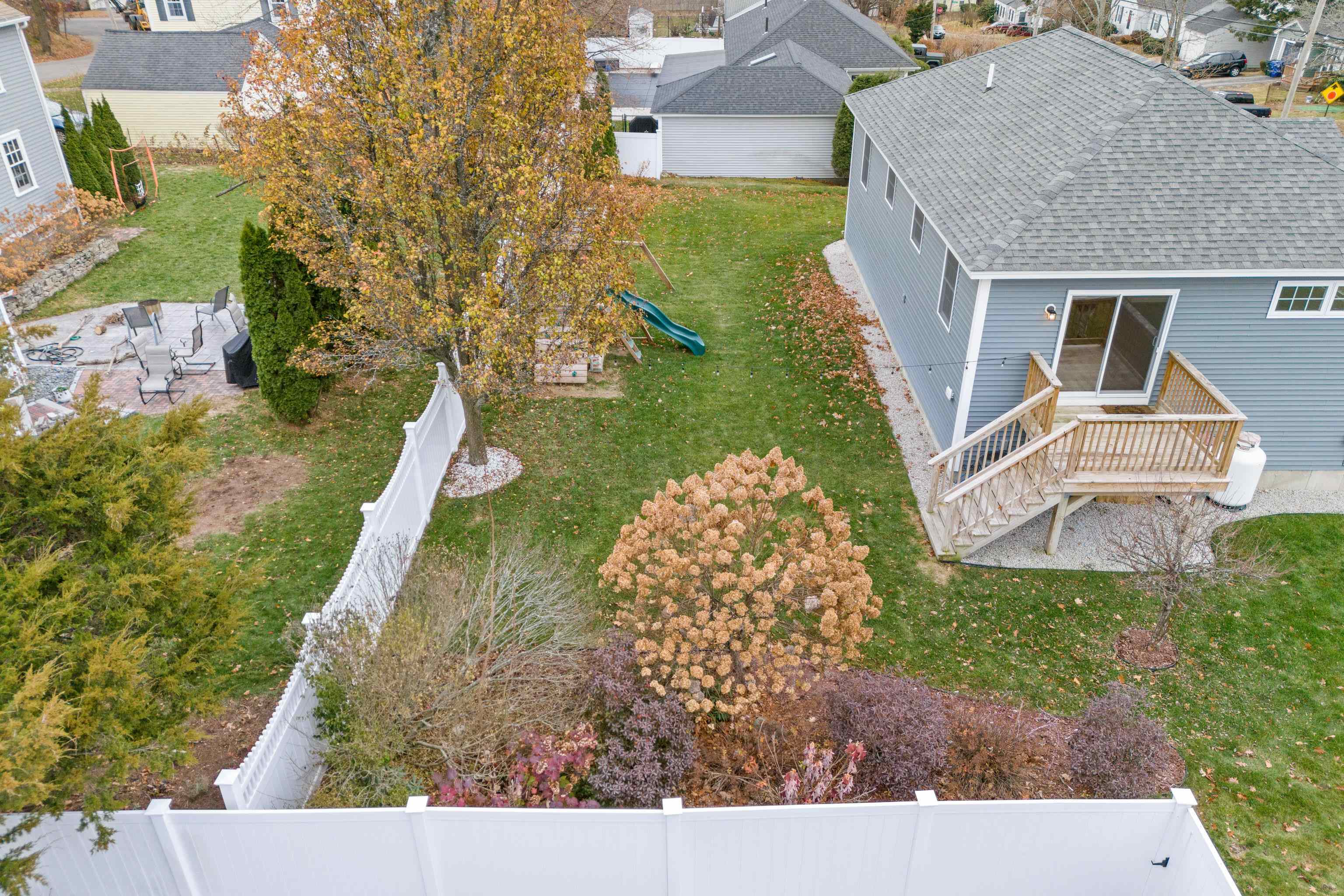 75 West Haven Road Manchester, NH 03104 - Photo 6 of 50