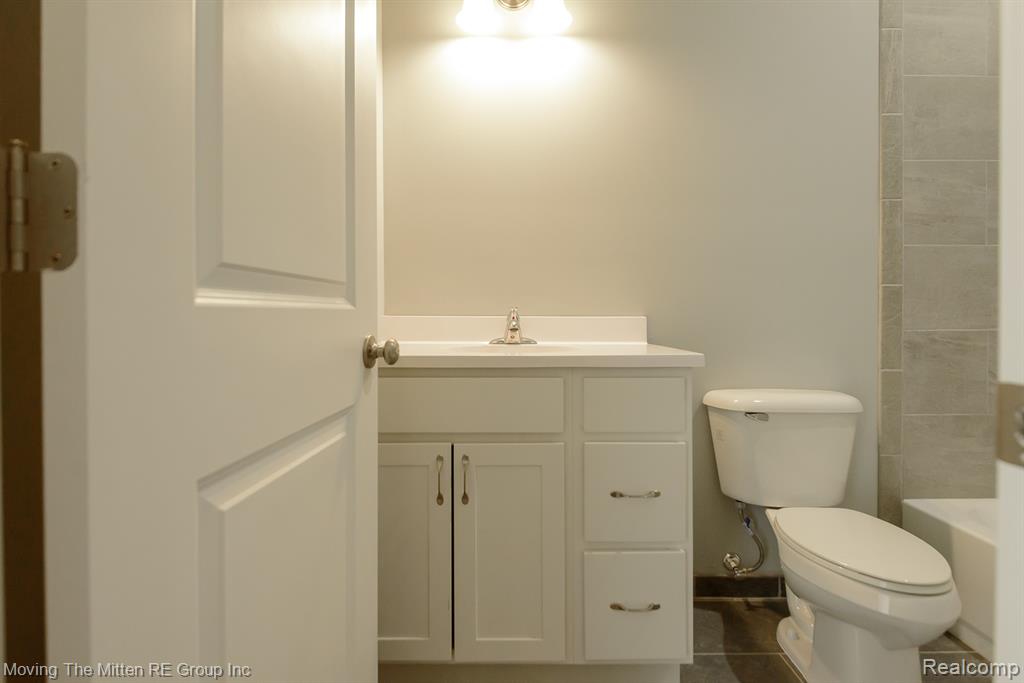 43001 Willow Road New Boston, MI 48164 - Photo 15 of 40 Gallery Image 15