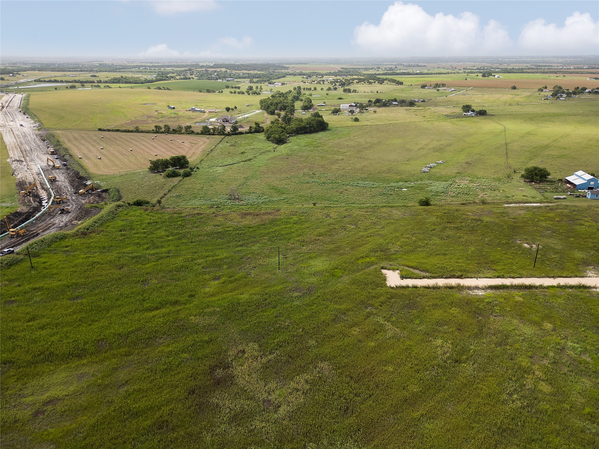 110 County Road 153 Georgetown, TX 78626 - Photo 2 of 5