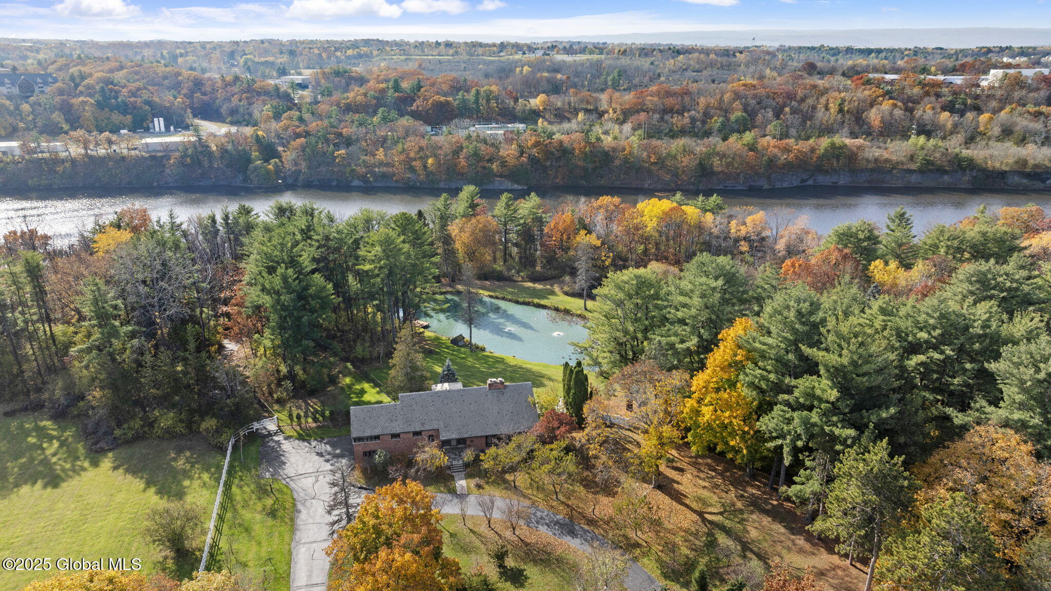 768 Riverview Road Clifton Park, NY 12148 - Photo 4 of 80 3