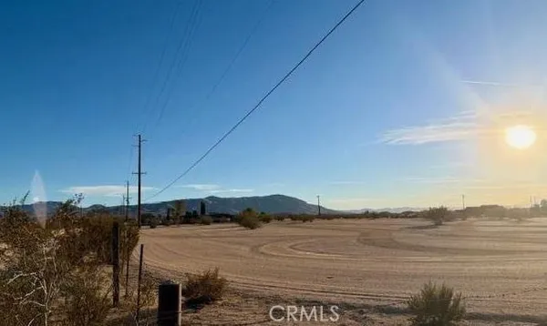 $375,000 | 23585 Bear Valley Road, Apple Valley, CA 92308