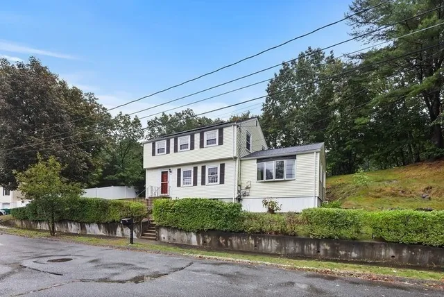 $675,000 | 9 Pond Terrace, Woburn, MA 01801