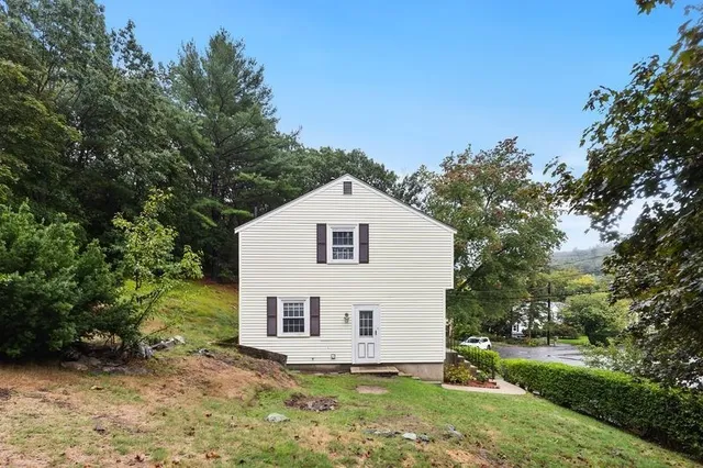 $675,000 | 9 Pond Terrace, Woburn, MA 01801