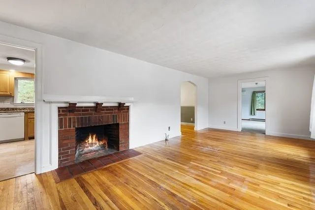 $675,000 | 9 Pond Terrace, Woburn, MA 01801