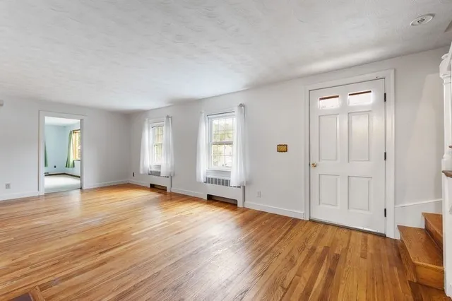 $675,000 | 9 Pond Terrace, Woburn, MA 01801