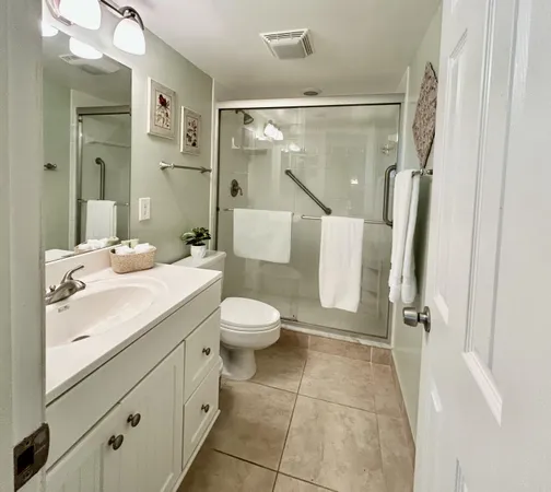 $1,900 | 4801 Esedra Court, Unit 104, Lake Worth, FL 33467