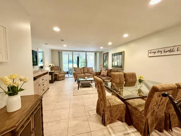 $1,900 | 4801 Esedra Court, Unit 104, Lake Worth, FL 33467