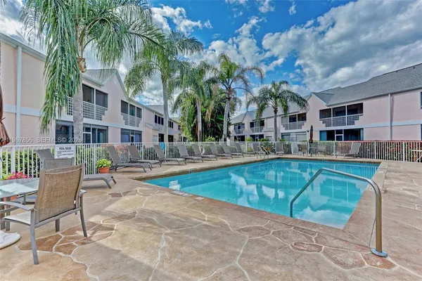 $319,000 | 101 Muirfield Court, Unit 101D, Jupiter, FL 33458
