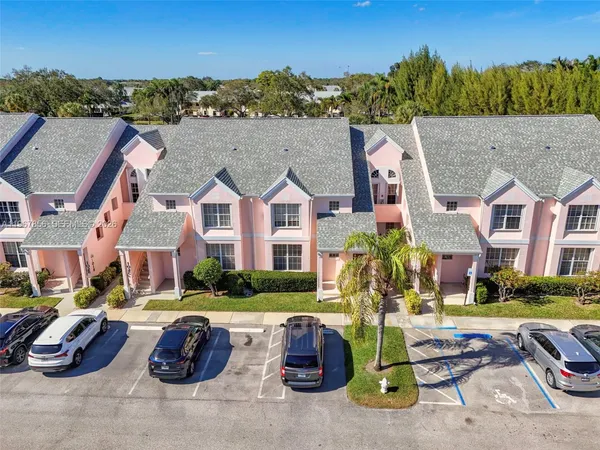 $319,000 | 101 Muirfield Court, Unit 101D, Jupiter, FL 33458
