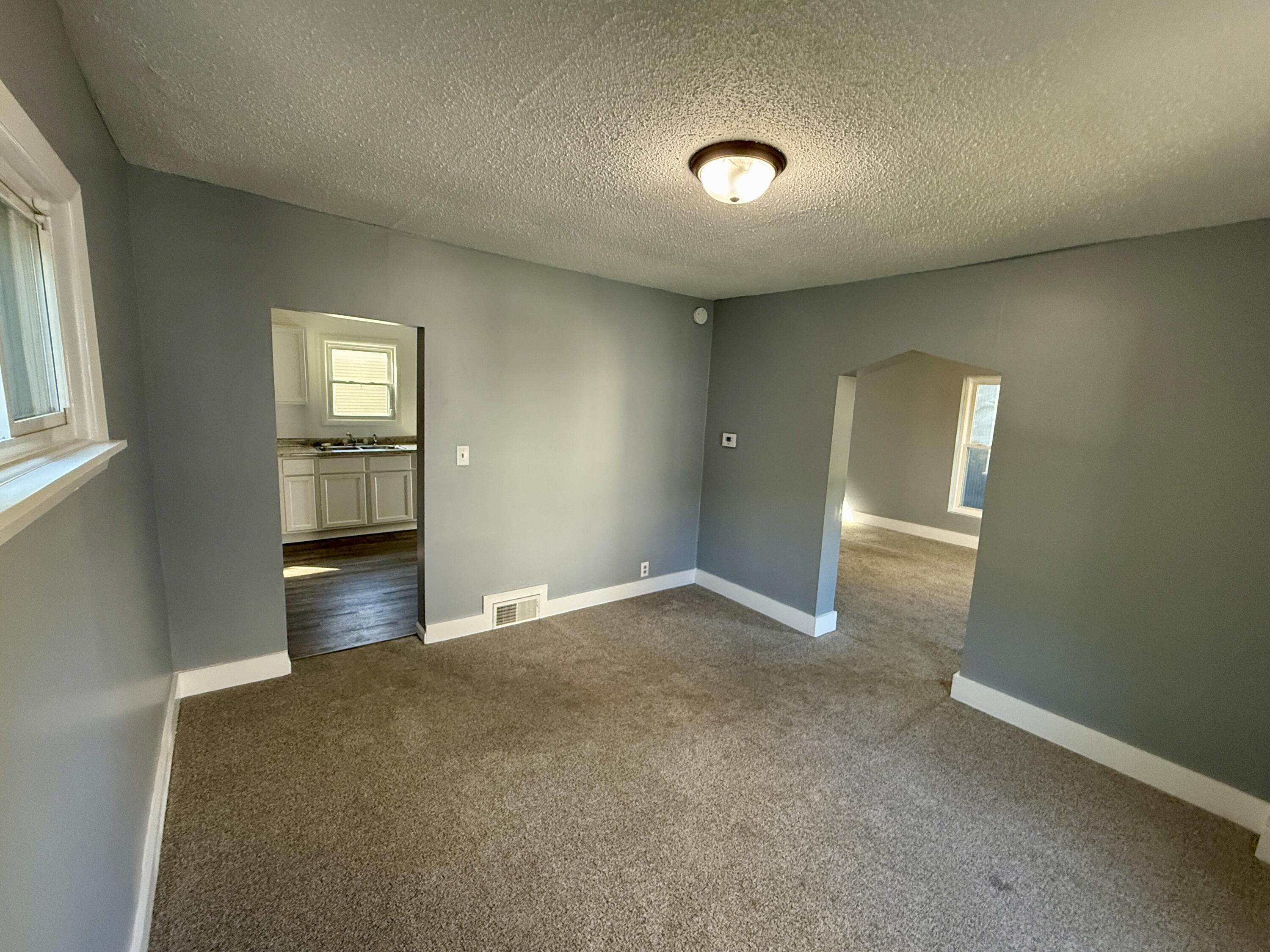 613 Gilbert Street Jackson, MI 49202 - Photo 15 of 29 IMG_4867