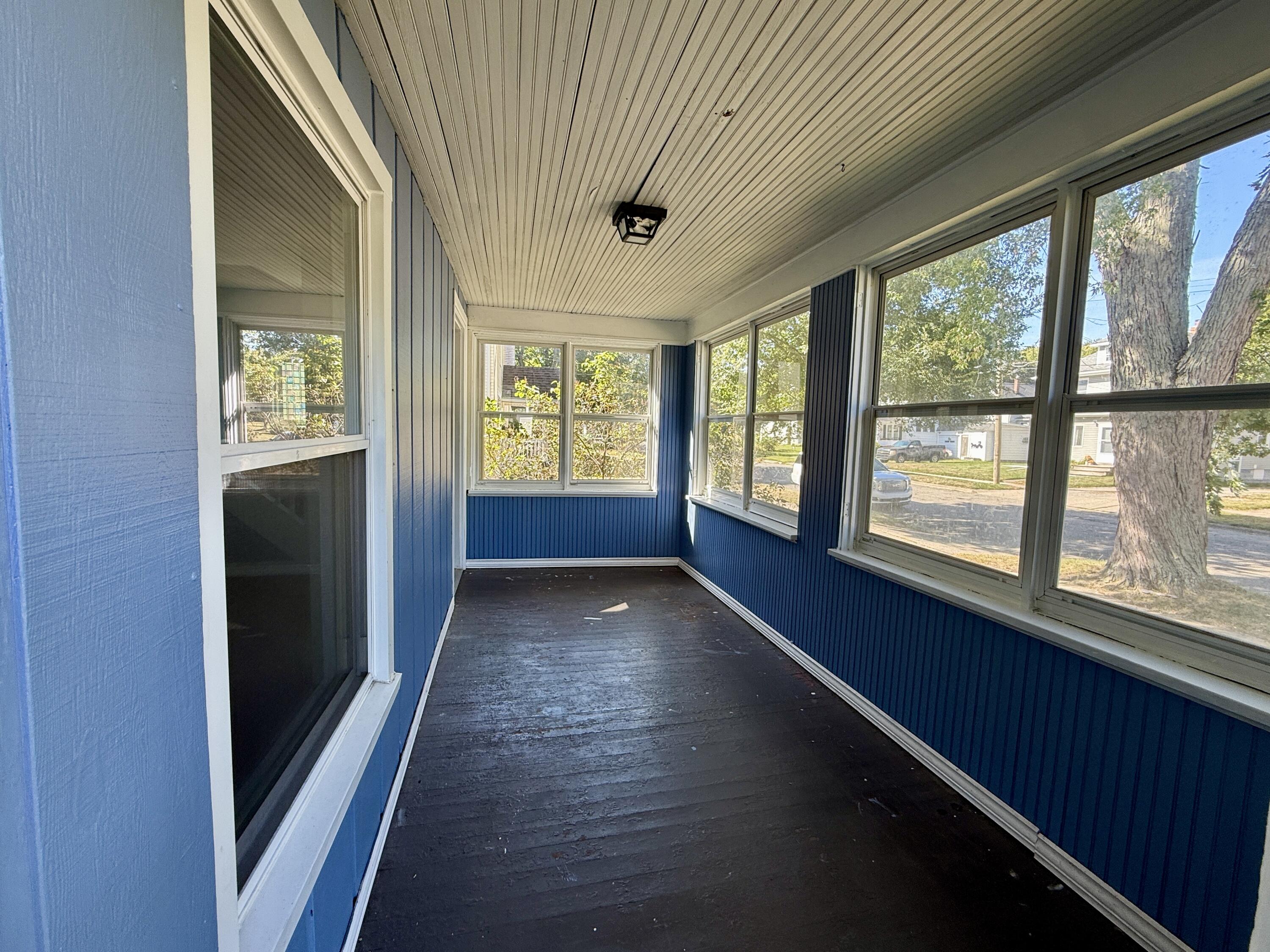 613 Gilbert Street Jackson, MI 49202 - Photo 10 of 29 IMG_4862