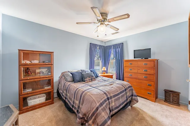 $365,900 | 303 North Elmwood Avenue, Wood Dale, IL 60191