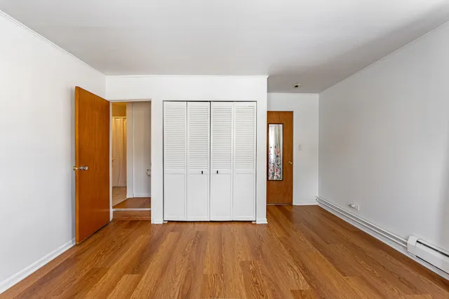 $365,900 | 303 North Elmwood Avenue, Wood Dale, IL 60191