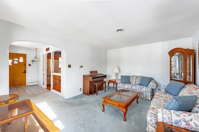 $365,900 | 303 North Elmwood Avenue, Wood Dale, IL 60191