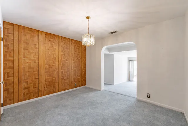 $365,900 | 303 North Elmwood Avenue, Wood Dale, IL 60191