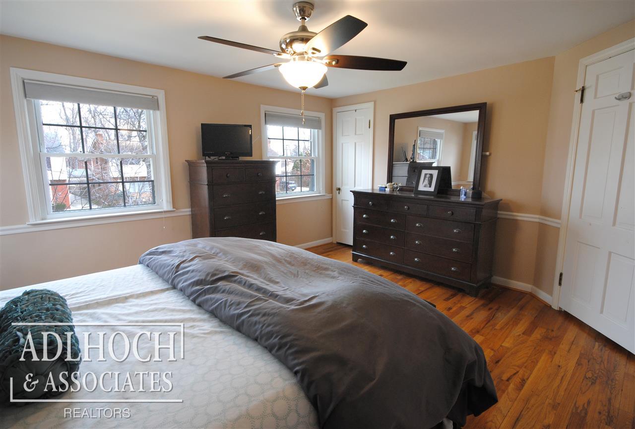 1677 Prestwick Road Grosse Pointe Woods, MI 48236 - Photo 15 of 19