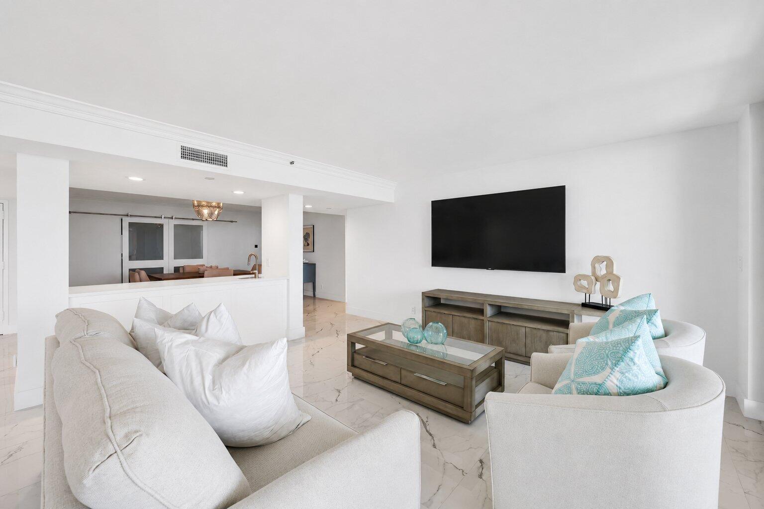 19670 South Beach Road, Unit D314 Jupiter, FL 33469 - Photo 29 of 48 Family Room