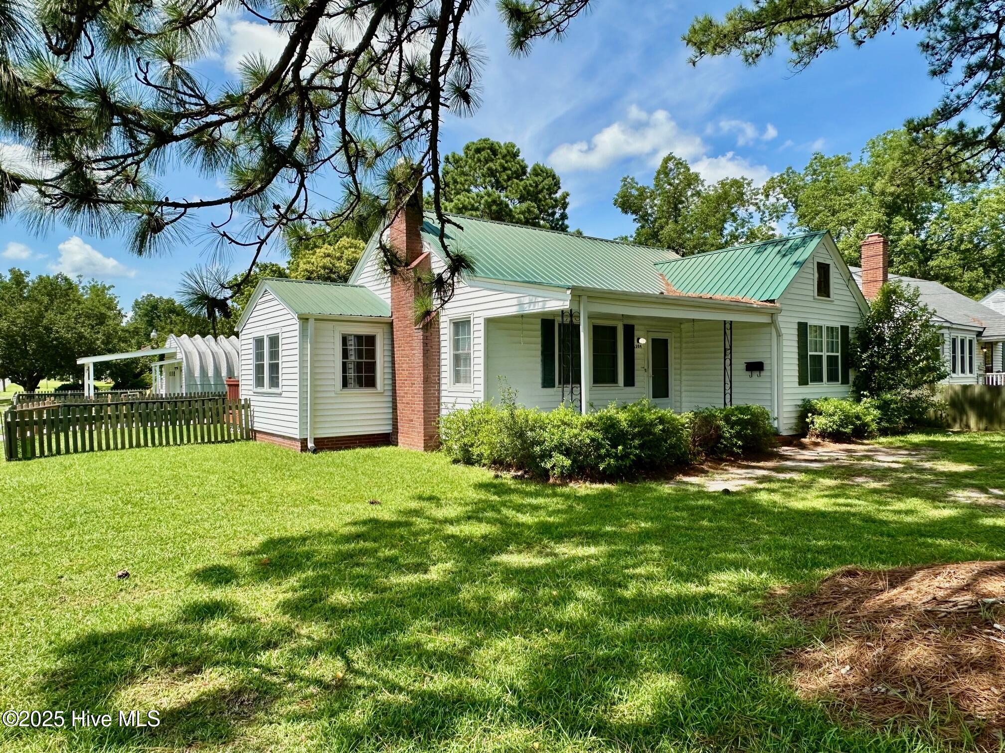 1208 West Main Street Williamston, NC 27892 - Photo 3 of 43 IMG_3601