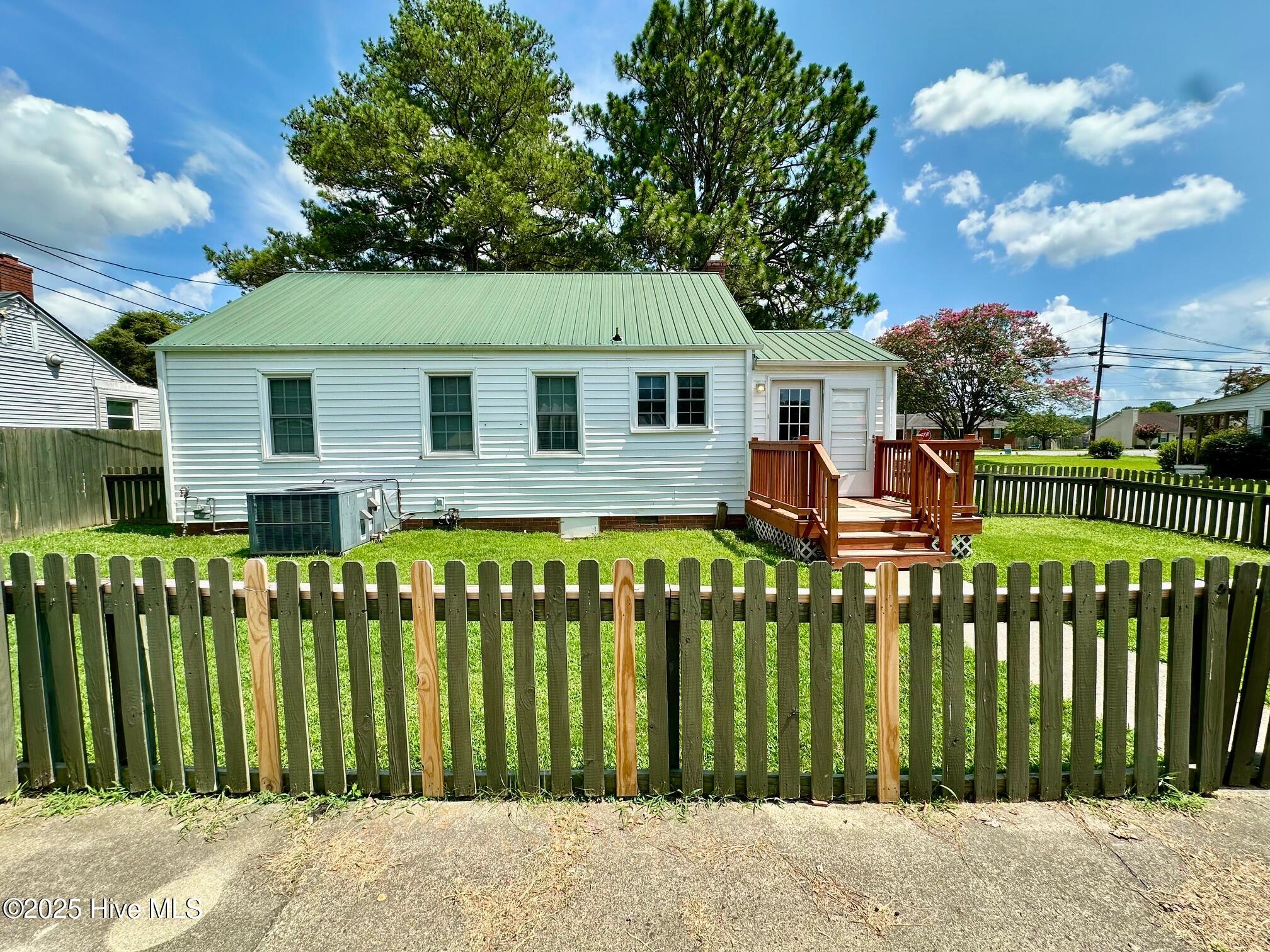 1208 West Main Street Williamston, NC 27892 - Photo 32 of 43 IMG_3603