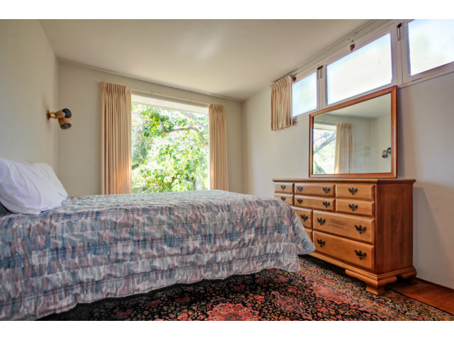 266 Meadow Road Santa Cruz, CA 95060 - Photo 11 of 20 Gallery Image 11