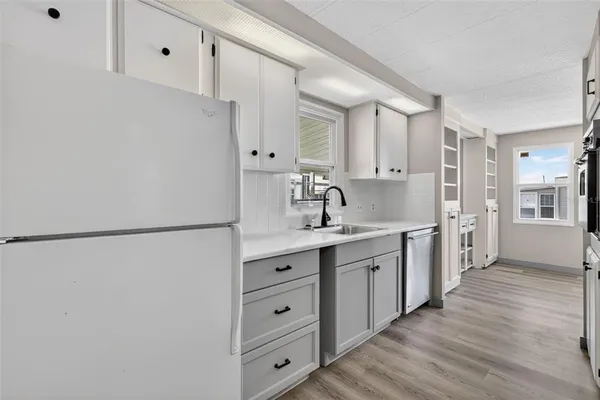 $220,000 | 488 Marina Lane, Tavares, FL 32778