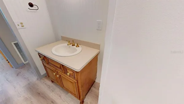 $220,000 | 488 Marina Lane, Tavares, FL 32778
